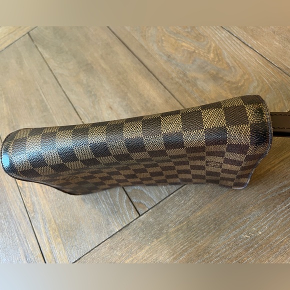 Authentic Damier Ebene wristlet/clutch fixer upper - Picture 4 of 14